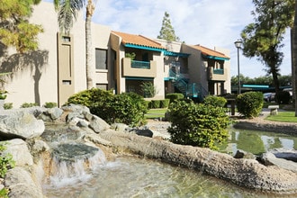 Kachina Apartments in Chandler, AZ - Building Photo - Building Photo