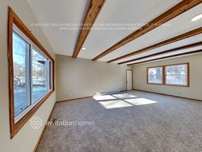 2944 Albert St N in Roseville, MN - Building Photo - Building Photo