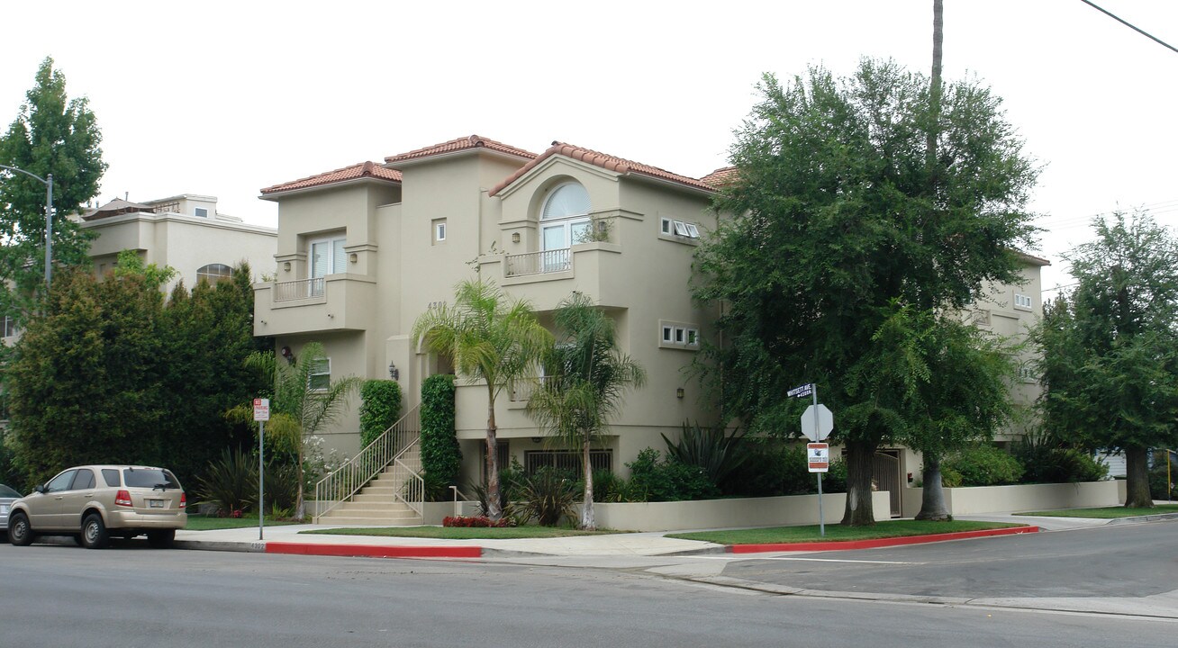 Residential Condominiums in Studio City, CA - Foto de edificio