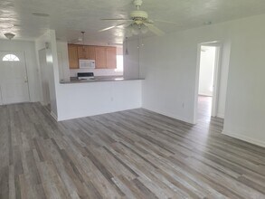 2635 Mission Rd in Tallahassee, FL - Building Photo - Building Photo