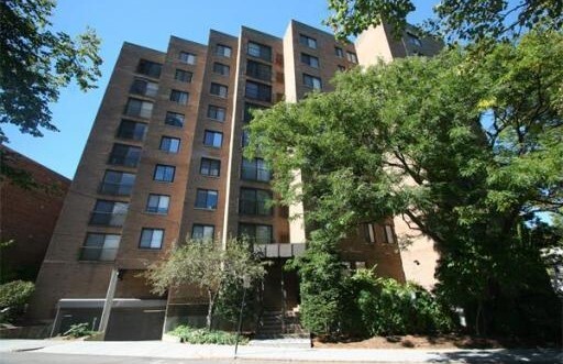 1243 Beacon St, Unit 3A in Brookline, MA - Building Photo