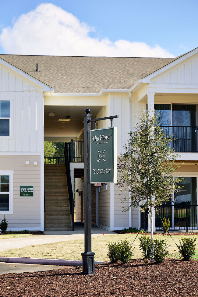 View at Crow Creek in Little River, SC - Foto de edificio - Building Photo