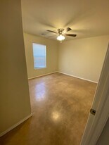 2428 Ellis Dr in Shawnee, OK - Building Photo