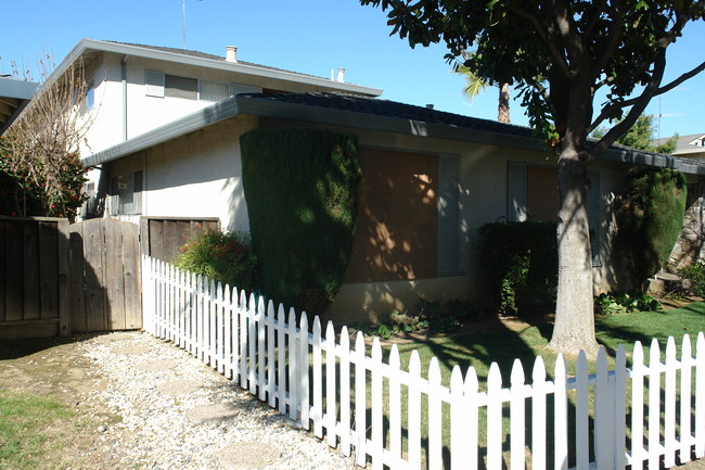 1421 Lexington Dr in San Jose, CA - Building Photo - Building Photo