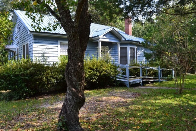 property at 1314 Carswell Ave