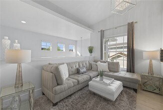 5873 3 Iron Dr in Naples, FL - Building Photo - Building Photo