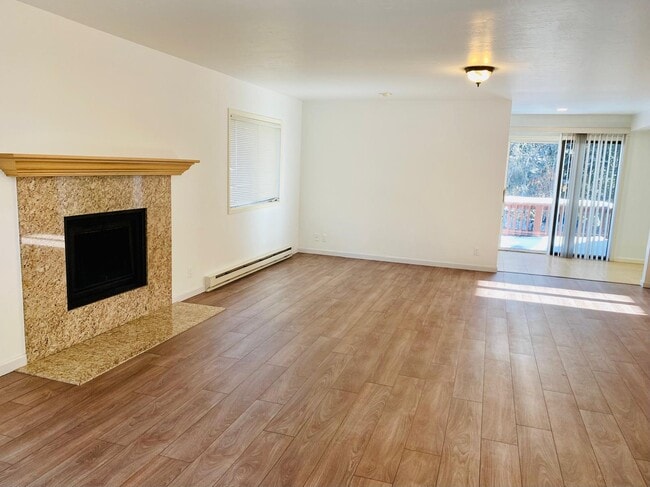 property at 1120 Dale Ave