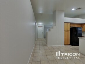 10853 W Sands Dr in Sun City, AZ - Building Photo - Building Photo