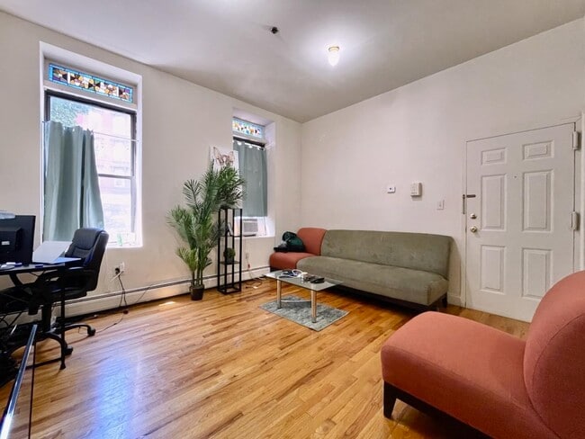 property at 1035 Washington St