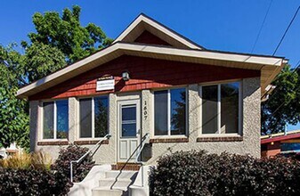 1607 Como Ave SE in Minneapolis, MN - Building Photo - Building Photo