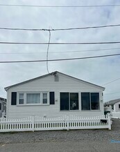 23 Diane Ln in Hampton, NH - Building Photo - Building Photo