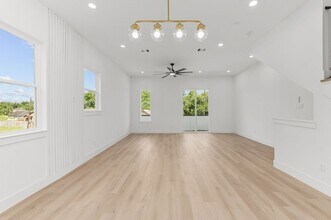 3344 Sauer St in Houston, TX - Building Photo - Building Photo