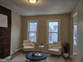 246 S St Clair St in Pittsburgh, PA - Building Photo