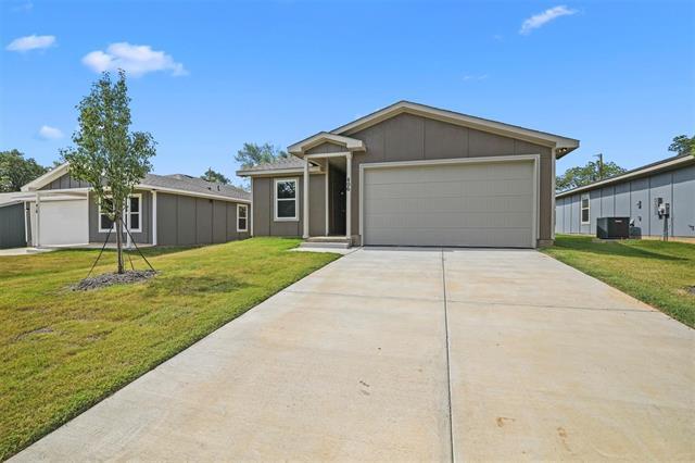 406 Munson St in Denison, TX - Building Photo