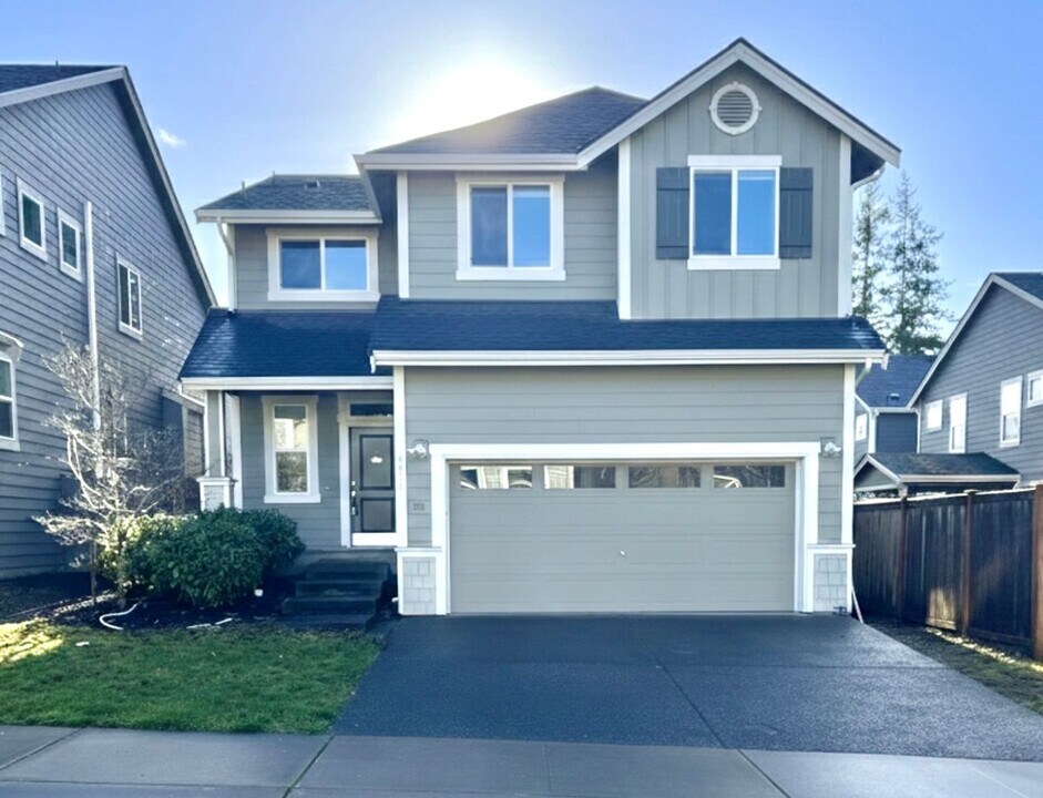 9613 S 245th Pl in Kent, WA - Building Photo