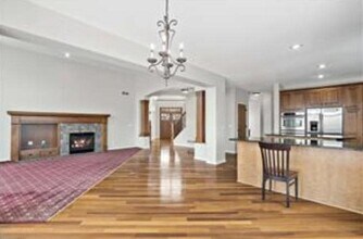 12424 Princeton Ave in Eden Prairie, MN - Building Photo - Building Photo