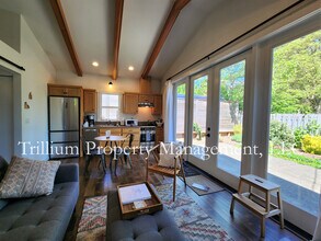 5210 SE 48th Av in Portland, OR - Building Photo - Building Photo