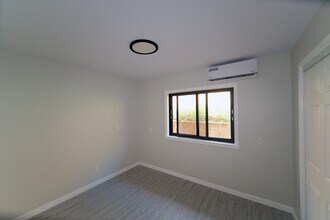 99-806 Aliipoe Dr, Unit Back 3 in Aiea, HI - Building Photo - Building Photo