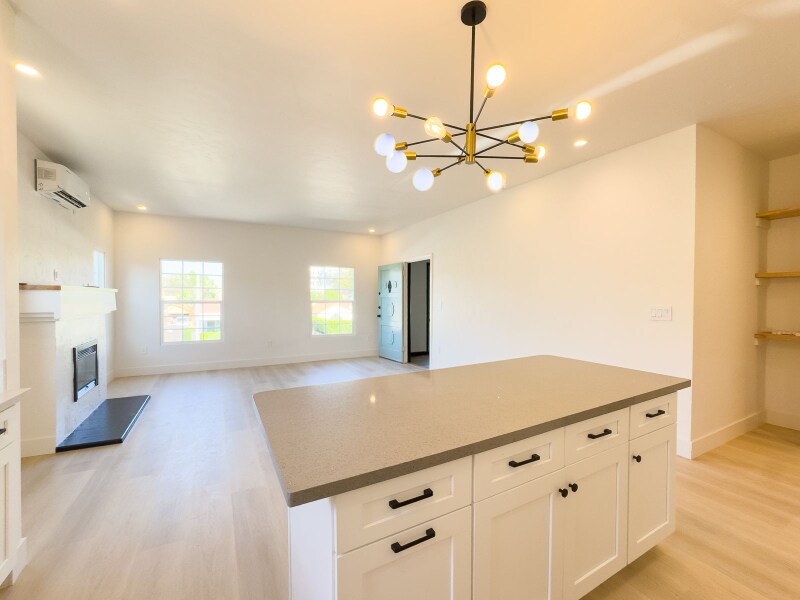3013 1/2 Somerset Dr in Los Angeles, CA - Building Photo