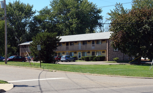 Tremont Apartments in Massillon, OH - Building Photo - Building Photo