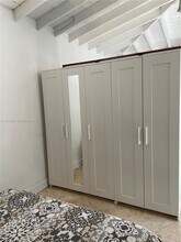 1365 Marseille Dr in Miami Beach, FL - Foto de edificio - Building Photo