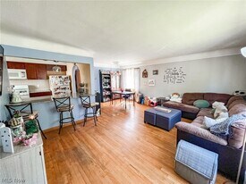 7715 Kenton Ave, Unit Up