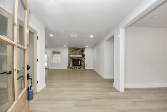 26206 Maplewood Dr in Spring, TX - Building Photo - Building Photo