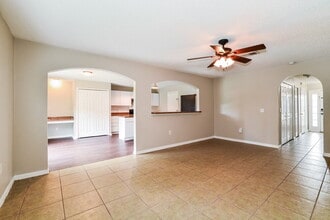 1137 Amanda Kay Cir in Sanford, FL - Building Photo - Building Photo