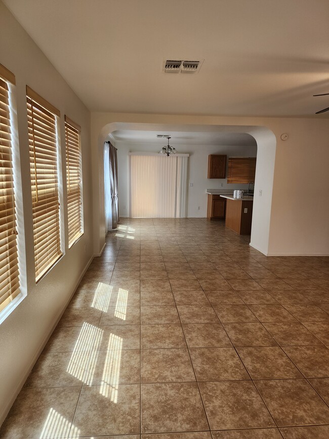 13514 E Diablo Creek Dr in Vail, AZ - Building Photo - Building Photo