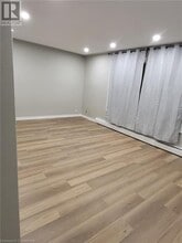 1217 Hamilton St in Cambridge, ON - Building Photo - Building Photo