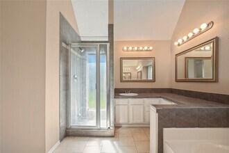 6903 Foxcroft Ln in Humble, TX - Building Photo - Building Photo