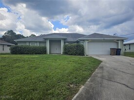 1816 Lockhaven Ct in Lehigh Acres, FL - Building Photo