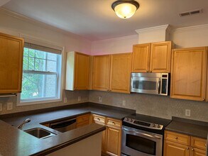 3131 Hemlock Forest Cir in Raleigh, NC - Building Photo - Building Photo