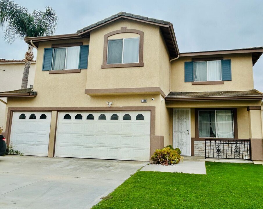 5695 Sorrel Hills Ave in Chino Hills, CA - Building Photo