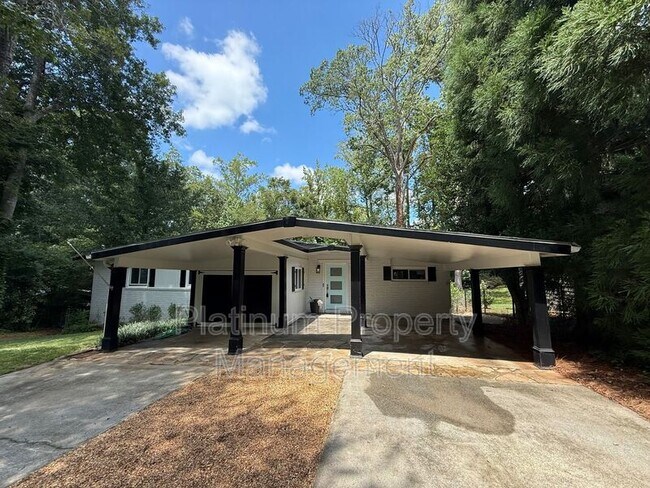 3828 Donaldson Dr in Chamblee, GA - Building Photo - Building Photo