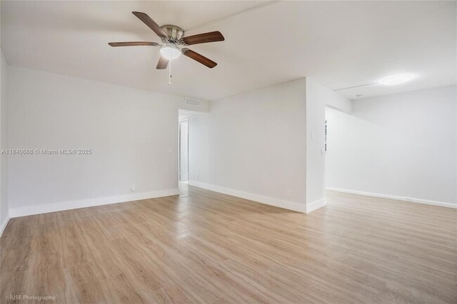 200 SW 132nd Way, Unit 210L in Pembroke Pines, FL - Building Photo - Building Photo