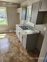 5401 W Sheridan Ave in Milwaukee, WI - Building Photo - Building Photo