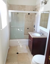 2230 E Ocean Blvd, Unit 20 in Long Beach, CA - Building Photo - Building Photo