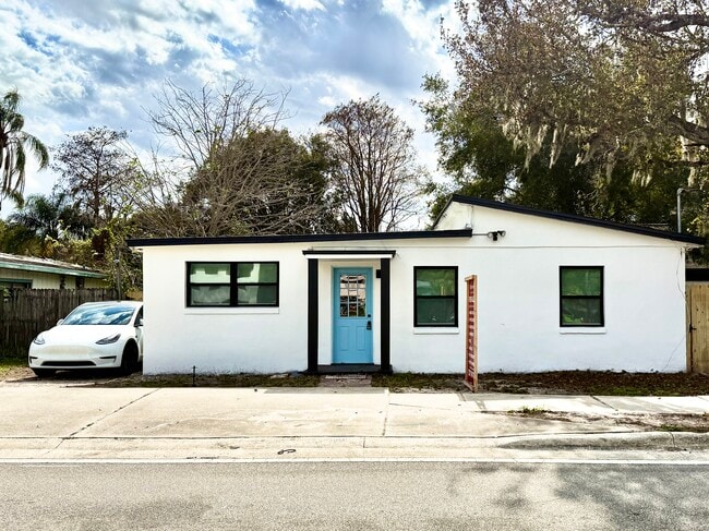 property at 1260 Seminola Blvd