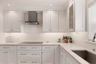 32 Edgewater Commons Ln in Westport, CT - Building Photo - Building Photo