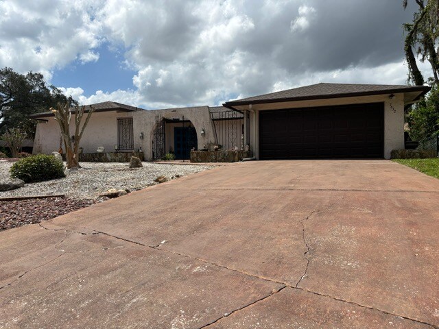 7632 Lake Forest Cir
