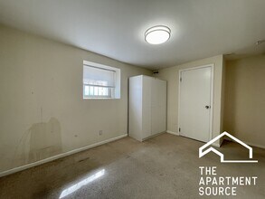 3320 W Altgeld St, Unit G in Chicago, IL - Foto de edificio - Building Photo