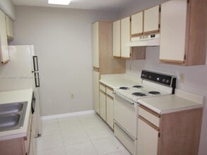 15051 SW 103rd Ln in Miami, FL - Building Photo - Building Photo