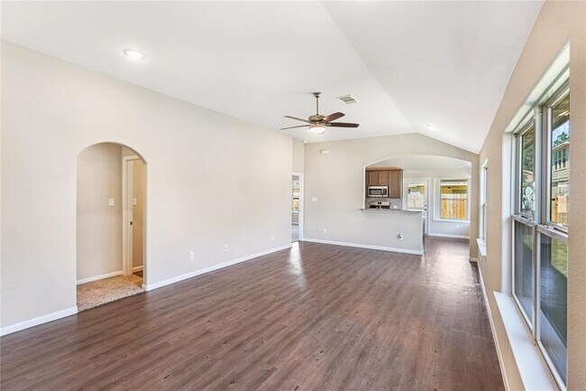 1821 Hidden Cedar Ct in Conroe, TX - Building Photo - Building Photo