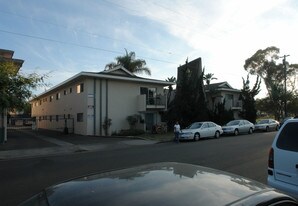6667 Picasso Rd in Goleta, CA - Building Photo