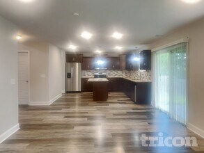 1167 Eagles Nest Ln in Clarksville, TN - Building Photo - Building Photo