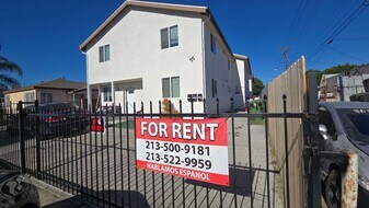 1019 E 84th Pl in Los Angeles, CA - Building Photo
