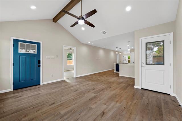 property at 2602 W Clarendon Dr