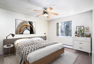 900 N Washington St in Denver, CO - Building Photo - Building Photo