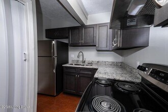 2741 Isaac Pl in Louisville, KY - Building Photo - Building Photo